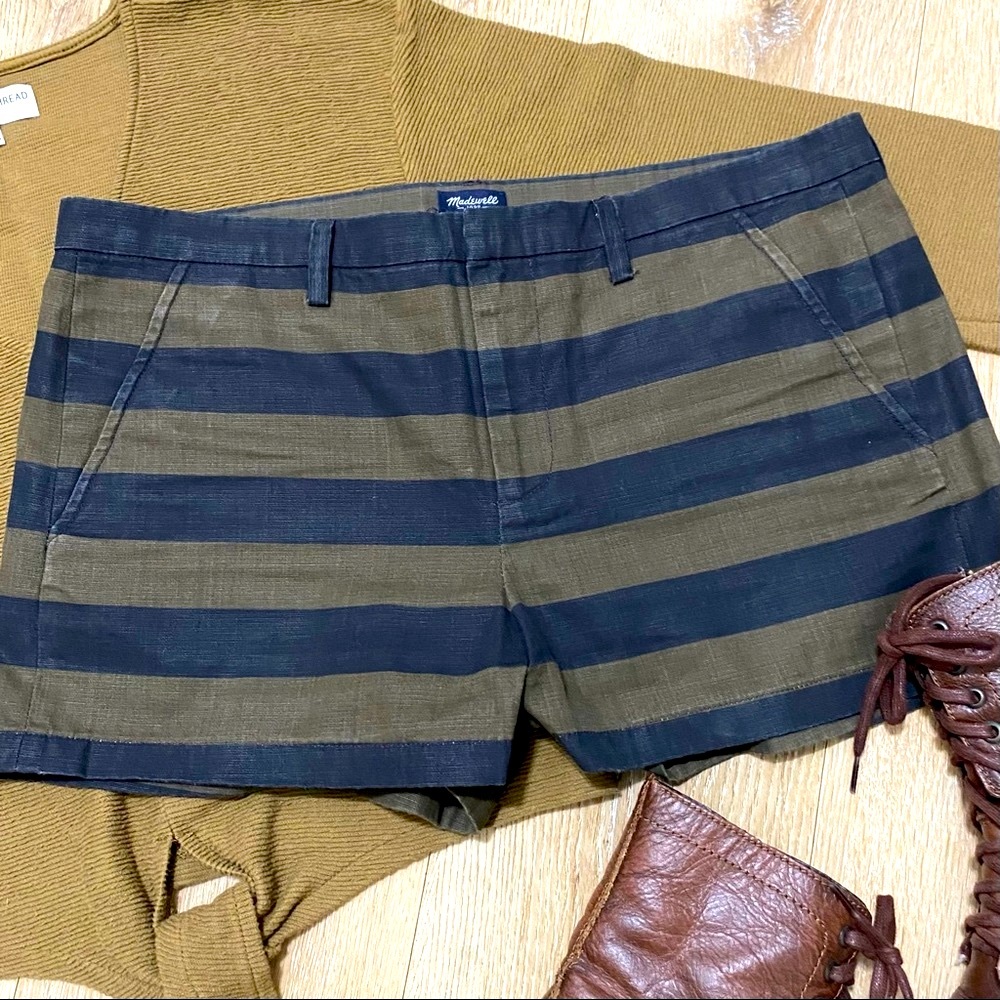 Madewell chino nautical navy & olive shorts